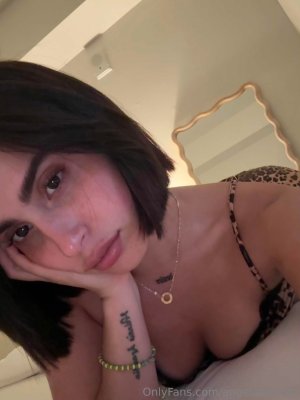 Angela Alvarez Photo #379