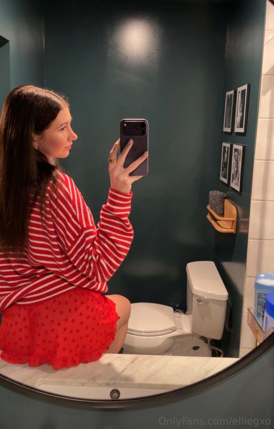 Ellie Vandeel Photo #131