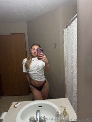 babelicious03 Photo #17