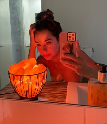 Georgia Hassarati Photo #2