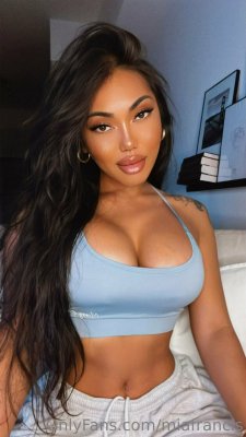 Mia Francis Photo #20