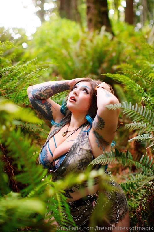 Mistress of Magik Photo #2