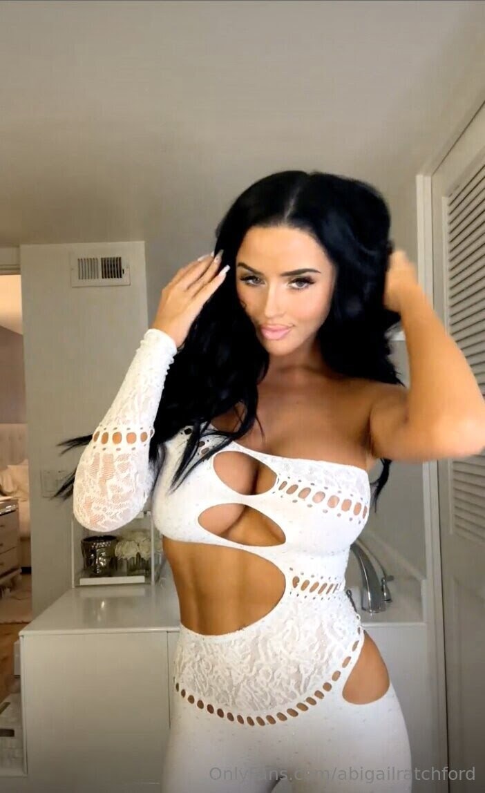 Abigail Ratchford Photo #96