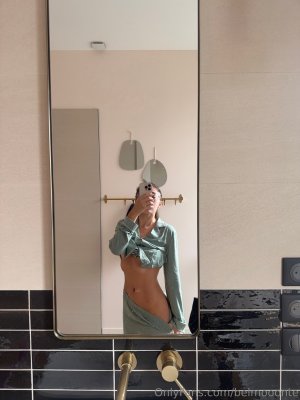 Belmooonte Photo #117