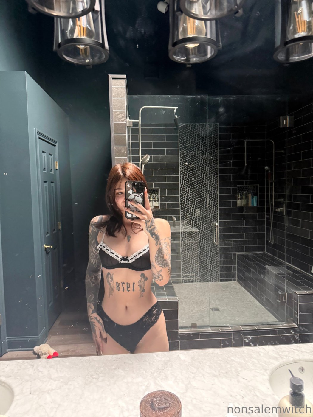 Claire Estabrook Photo #378