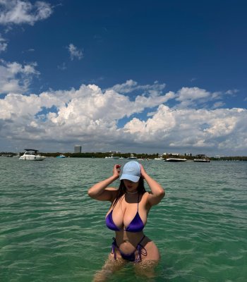 Louisa Khovanski Photo #531