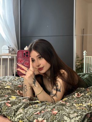 Cata Leyah Photo #65