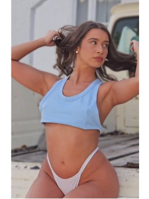 Jesenia Echeverria Photo #132