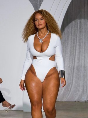 Pamela Alexandra Photo #91