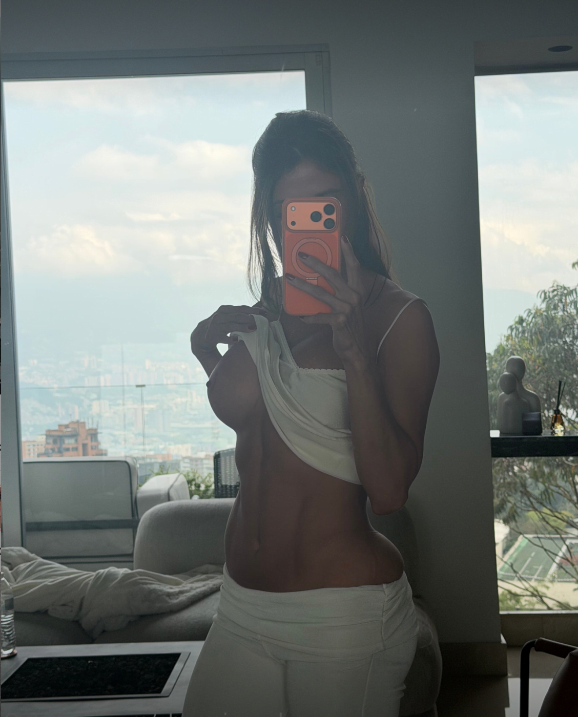 Charming_ale Photo #4