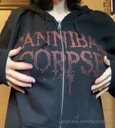 Emilyy Manson Post #5