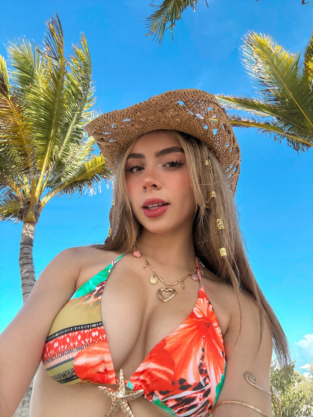 Karen Torres Photo #33