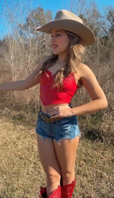 Kiara Louviere Photo #19