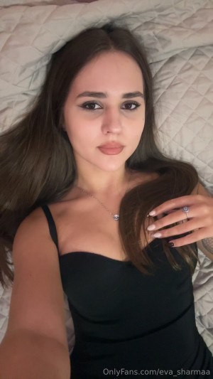 Eva Sharmaa Photo #14