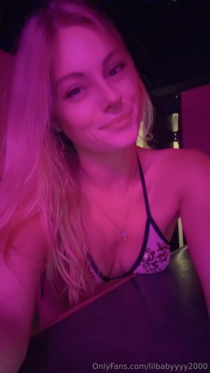 lilbabyyyy2000 Photo #3