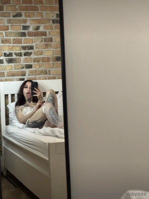 Succuba Tinyy Photo #1