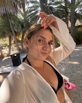 alexaaurban Photo #2