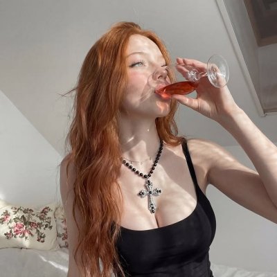 Kae Hawthorn Photo #4