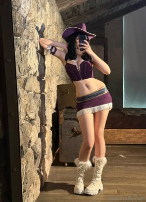 Alina Becker Photo #1357