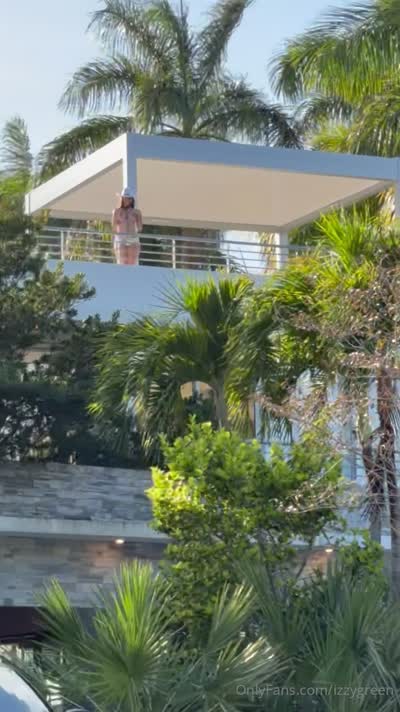 Izzy Green Video #966