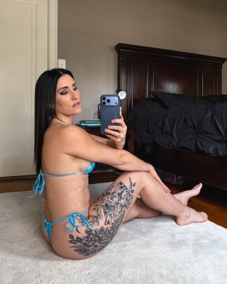 Lesley Cusumano Photo #61