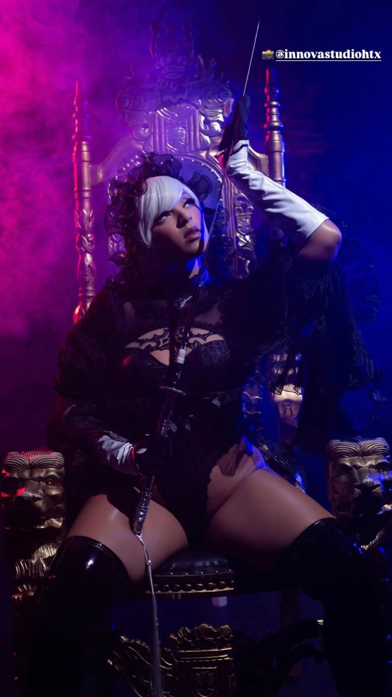 mortalmikasa Photo #33