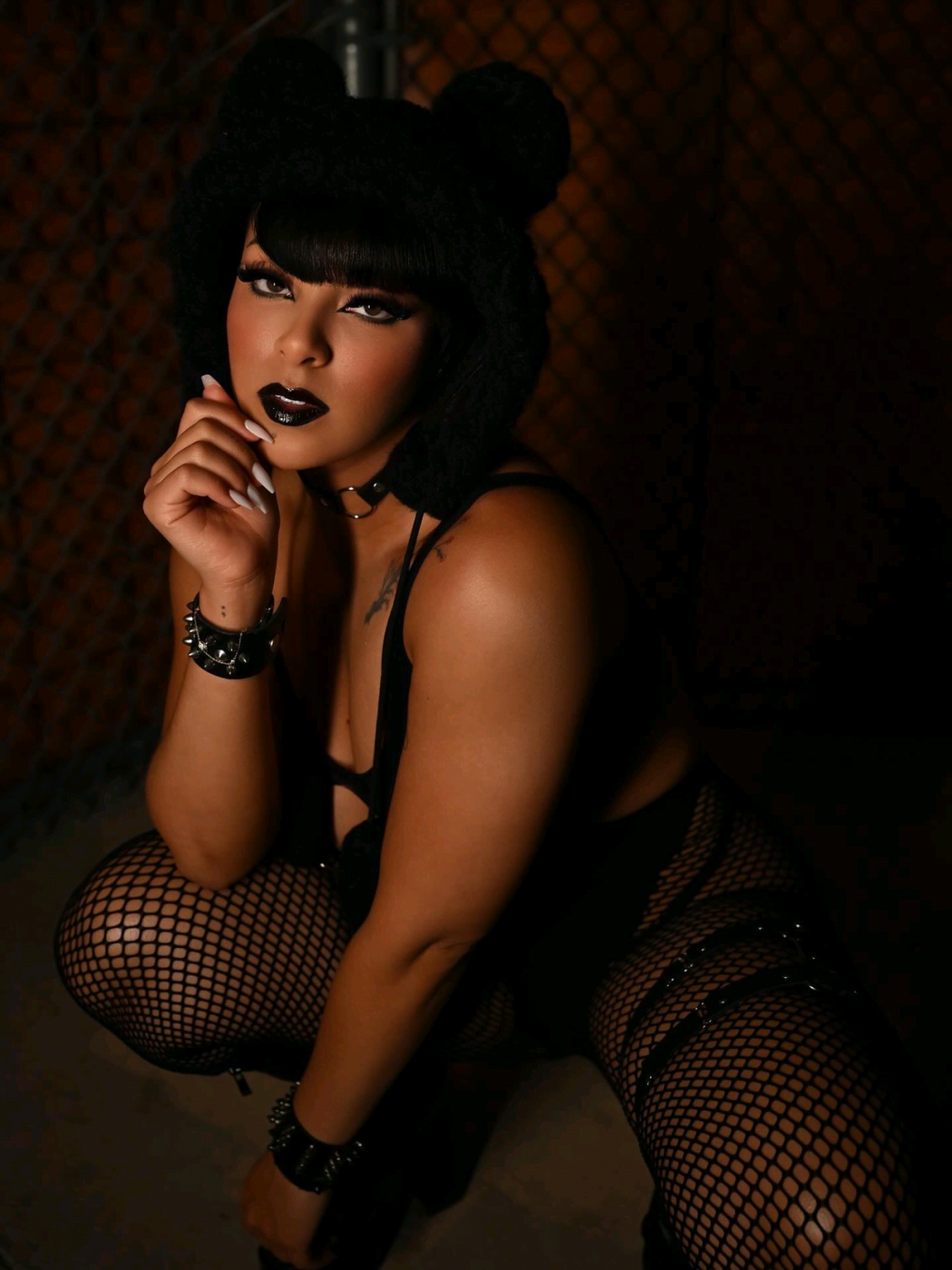 mortalmikasa Photo #42