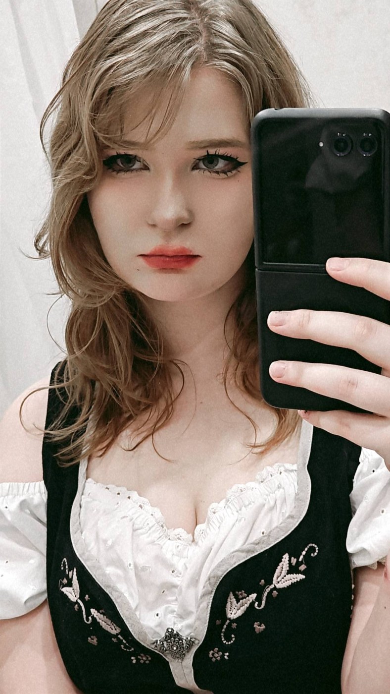 annie_ways Photo #27