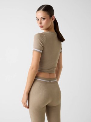 Meika Woollard Photo #85