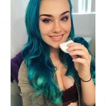 Clara Babylegs Photo #7