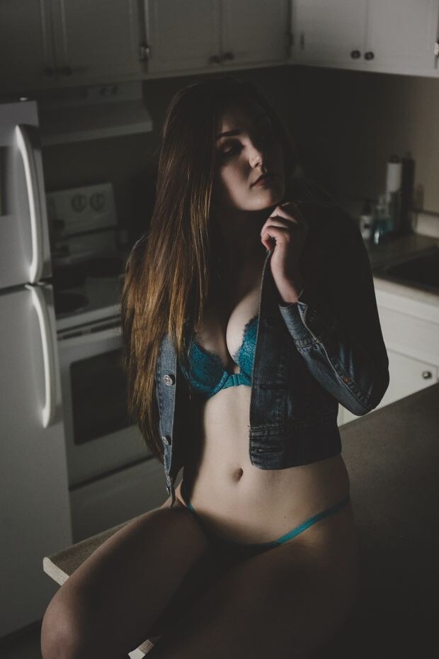 Ally Hardesty Photo #196