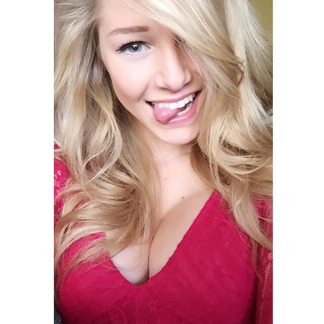 Courtney Tailor Photo #22