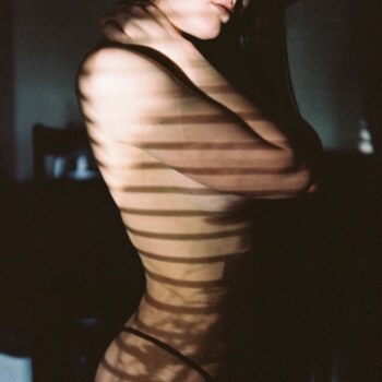 Ally Hardesty Photo #5