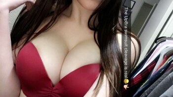 Ally Hardesty Photo #95