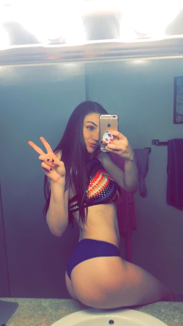 Ally Hardesty Photo #109