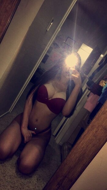 Ally Hardesty Photo #118