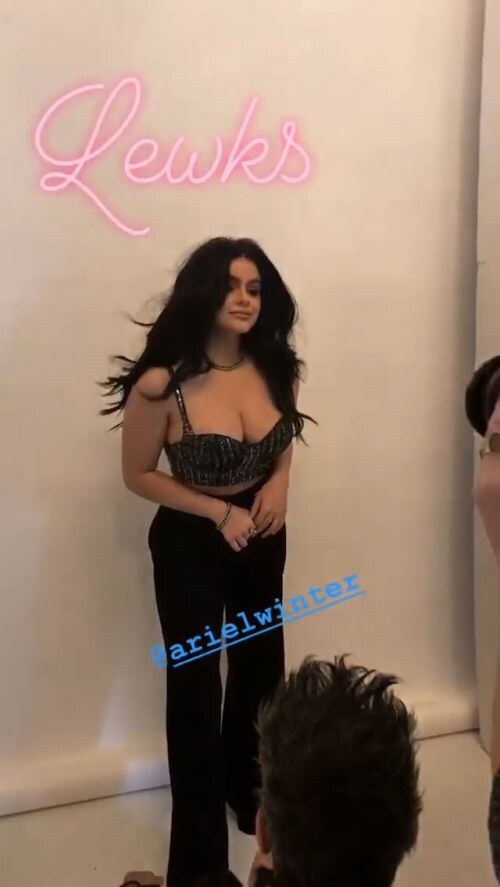 Ariel Winter Photo #37
