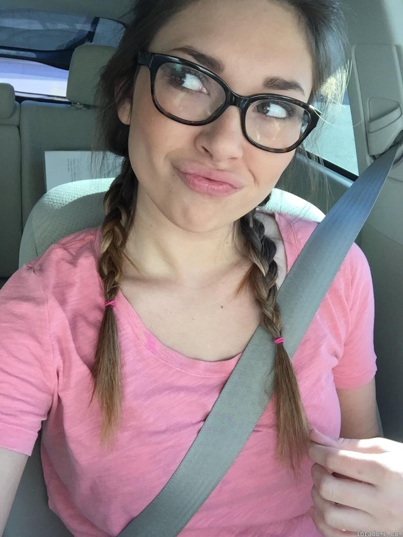 Erin Ashford Photo #24