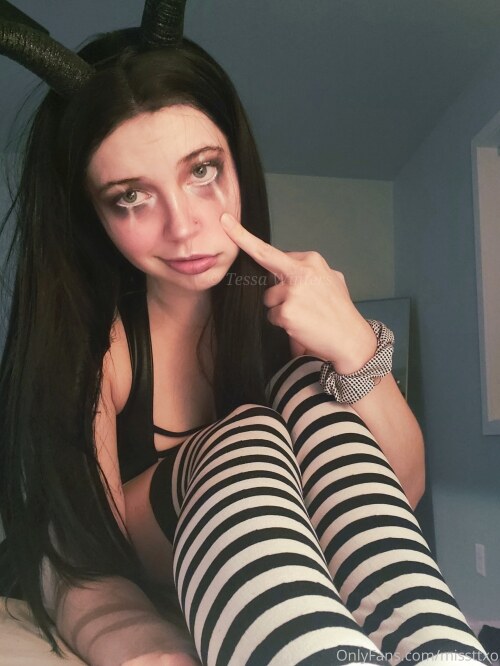 Tessa Winters Photo #78