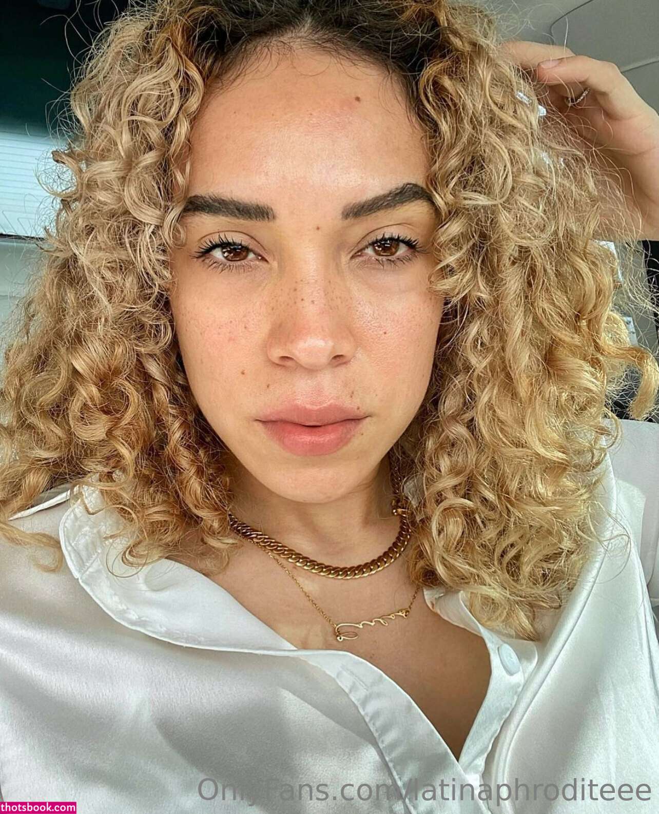 Latinaphroditeee Photo #17