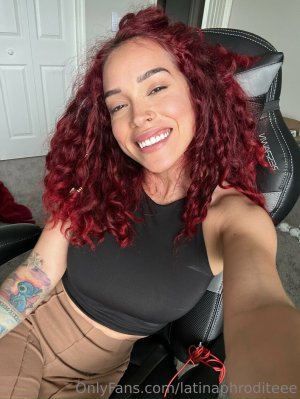 Latinaphroditeee Photo #16