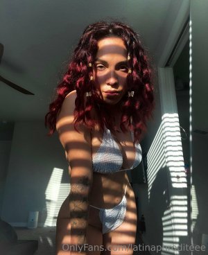 Latinaphroditeee Photo #22