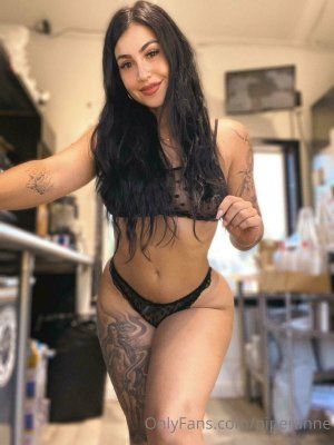 Piperanne aka piperrranne Photo #24