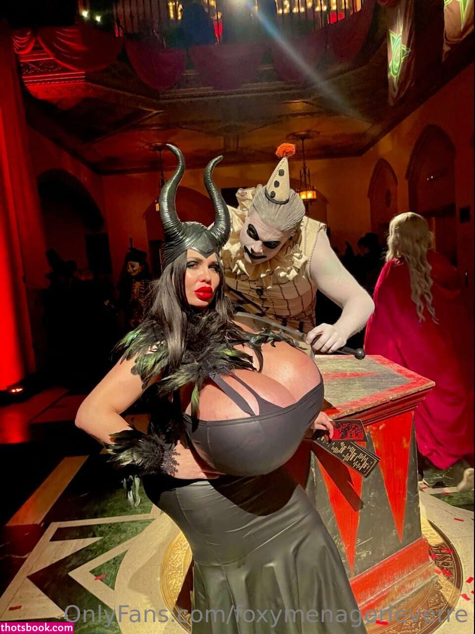 Foxy Menagerie Verre Photo #43