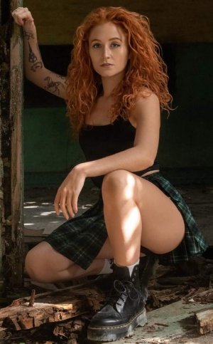 Janet Devlin Photo #27