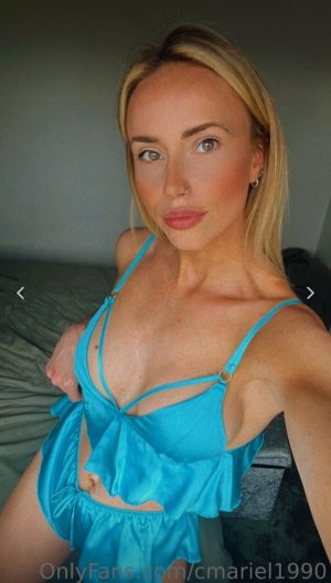 Cerimarie1990 Photo #76