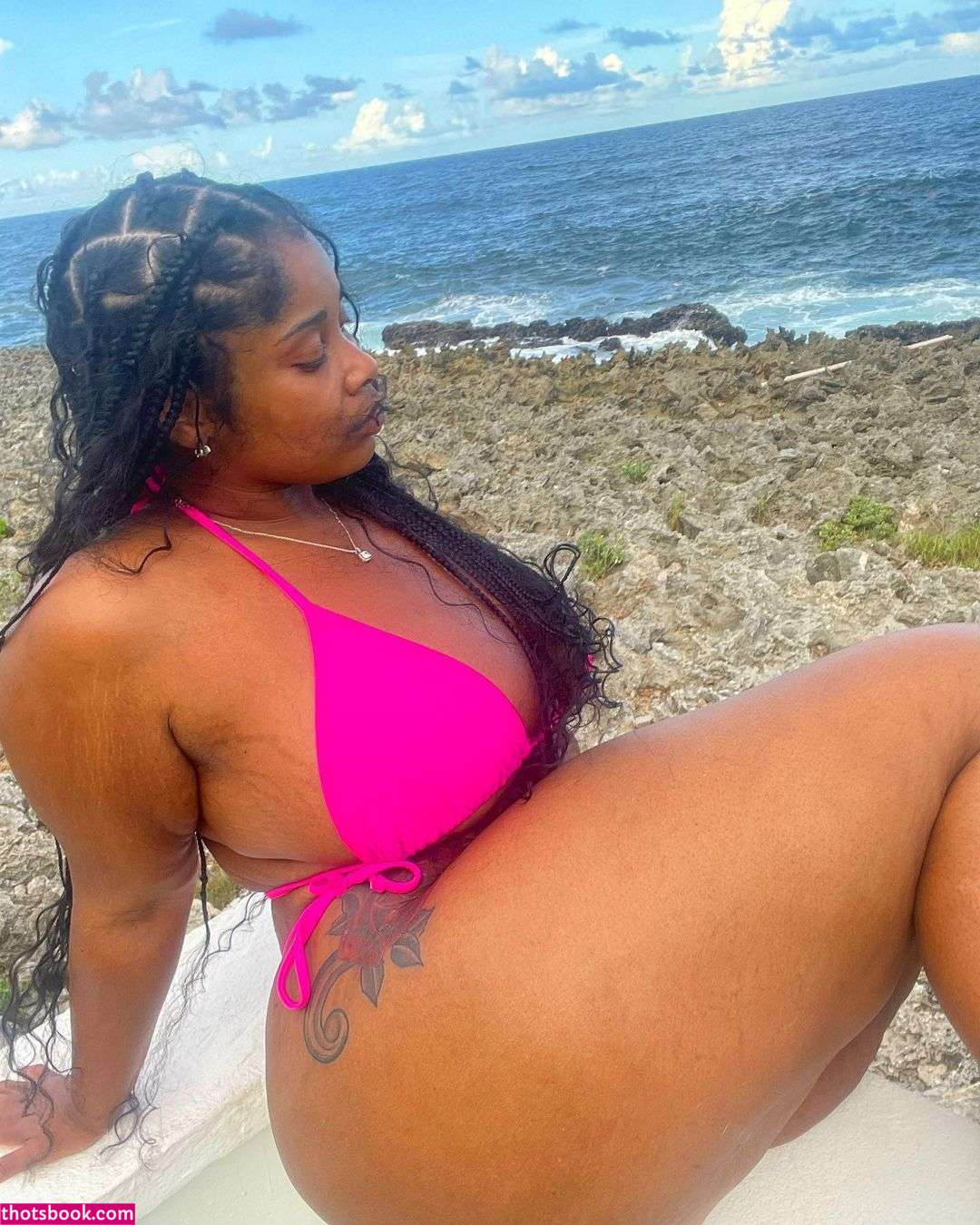 Truebeauty334 Photo #3