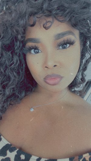 Truebeauty334 Photo #17