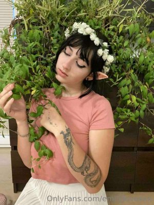 Emilylovexxx Photo #9