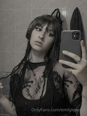 Emilylovexxx Photo #53